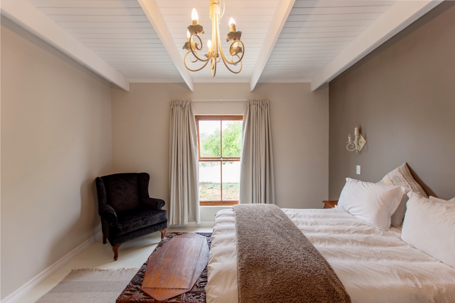 7 Bedroom Property for Sale in Paternoster Western Cape
